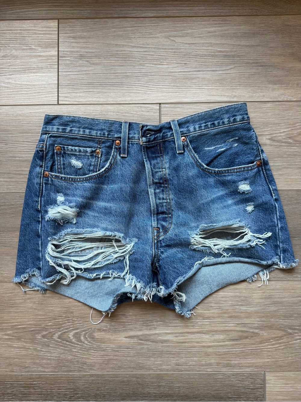 Levis Buttonfly 501 Shorts Women’s 31 Waist